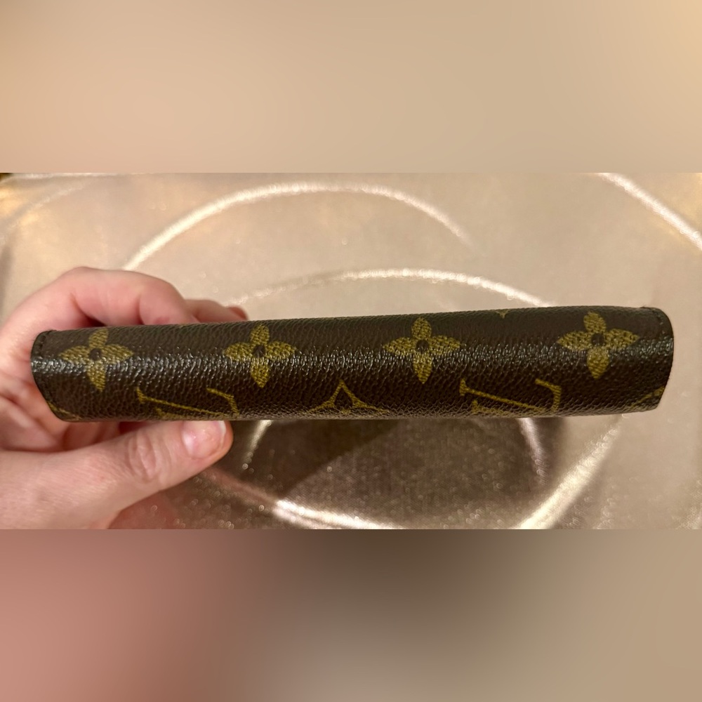 Louis Vuitton Monogram Compact Wallet. Good vintage condition! - Picture 3 of 10